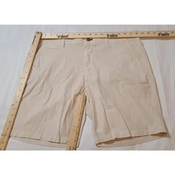 Johnnie-O Khaki Golf Shorts Men 35 Gray Chino Flat Front Outdoor Casual - Picture 3 of 11